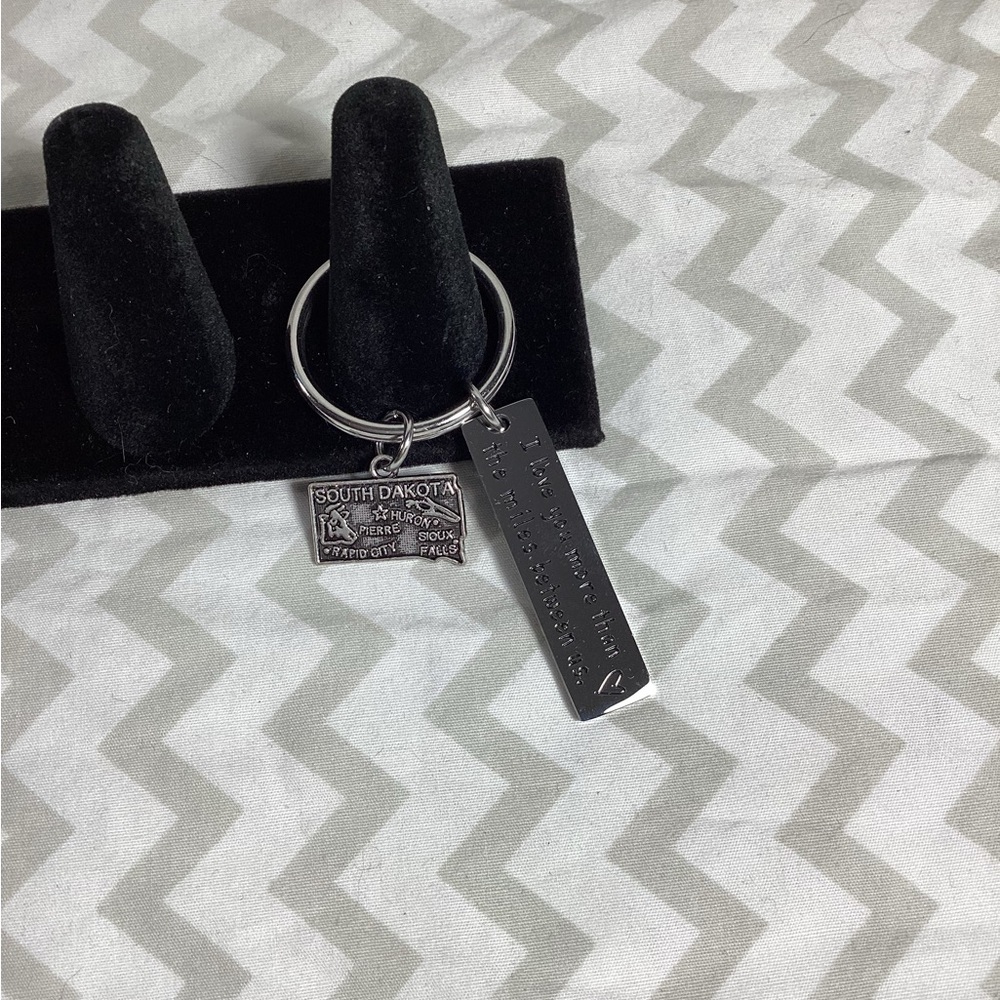 South Dakota Long Distance Keychain